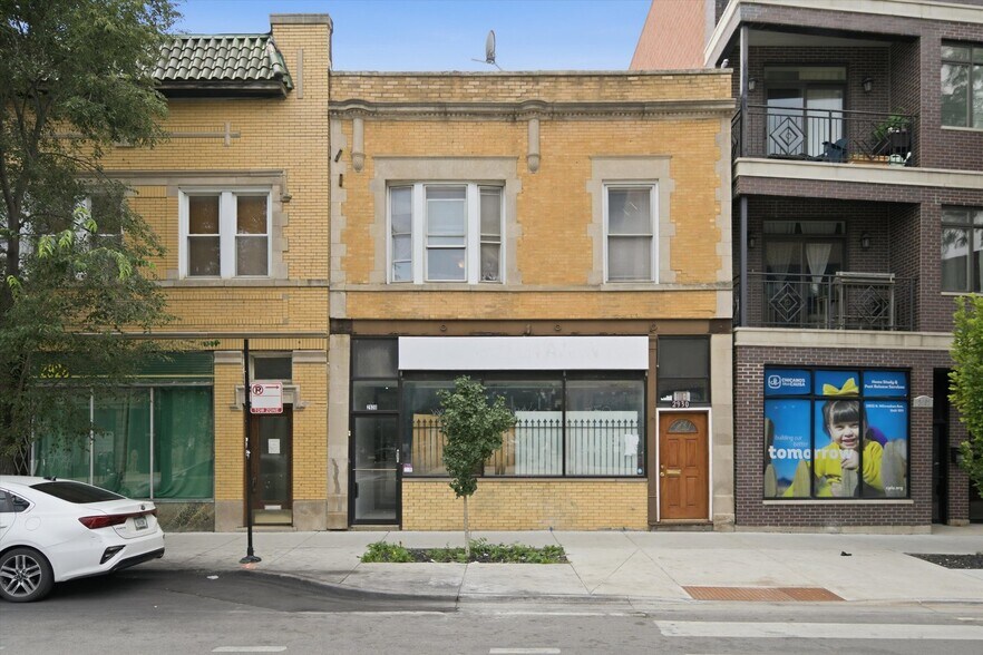 2930 N Milwaukee Ave, Chicago, IL à vendre - Photo de l’immeuble – Image 2 sur 6