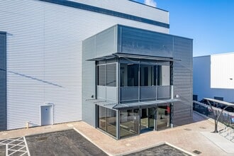 Crabtree Manorway N, Belvedere à louer Photo de l’immeuble– Image 1 sur 9