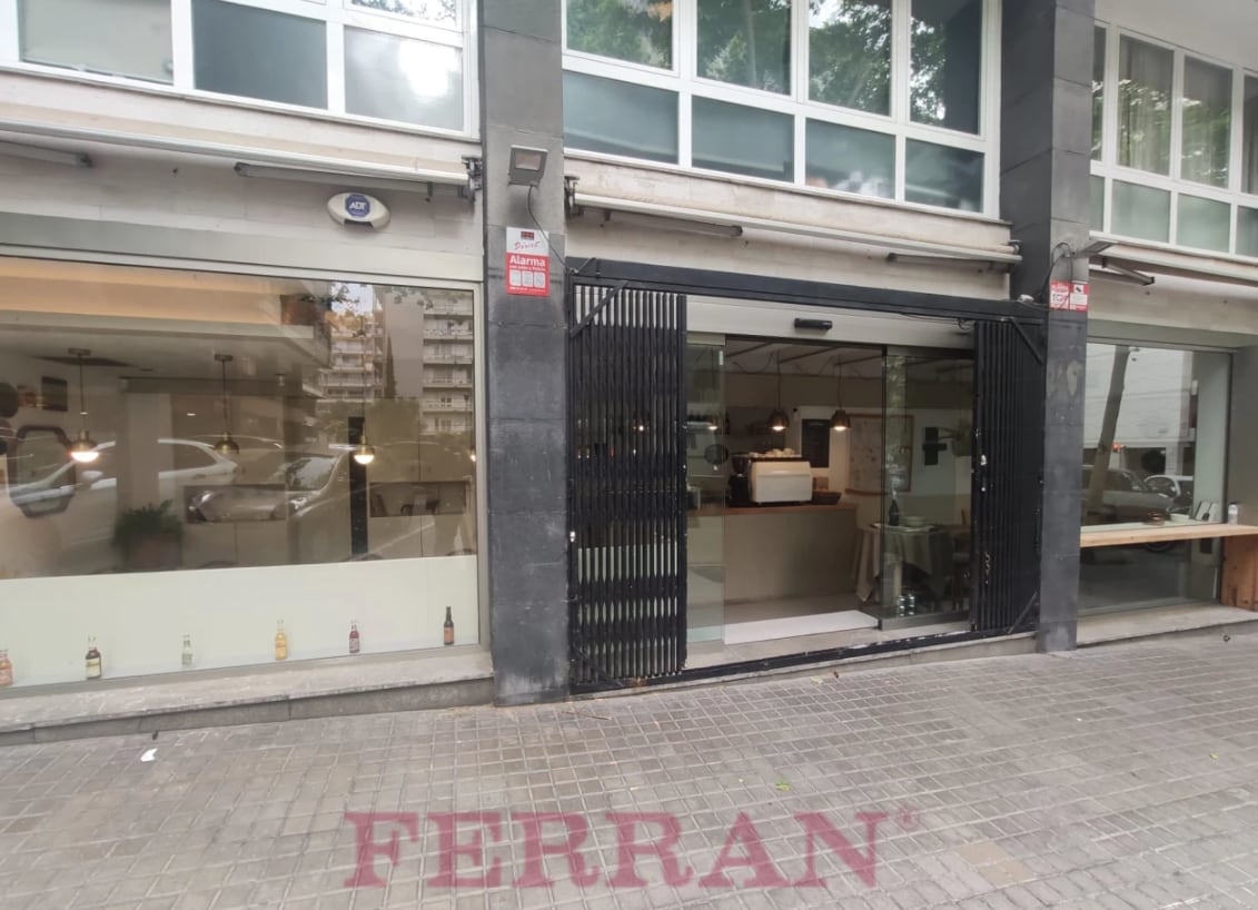 Local commercial dans Barcelone, Barcelona à louer Photo intérieure– Image 1 sur 10