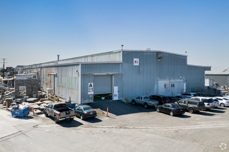 900 Brookside Dr, Richmond, CA à louer - Photo principale – Image 1 sur 3