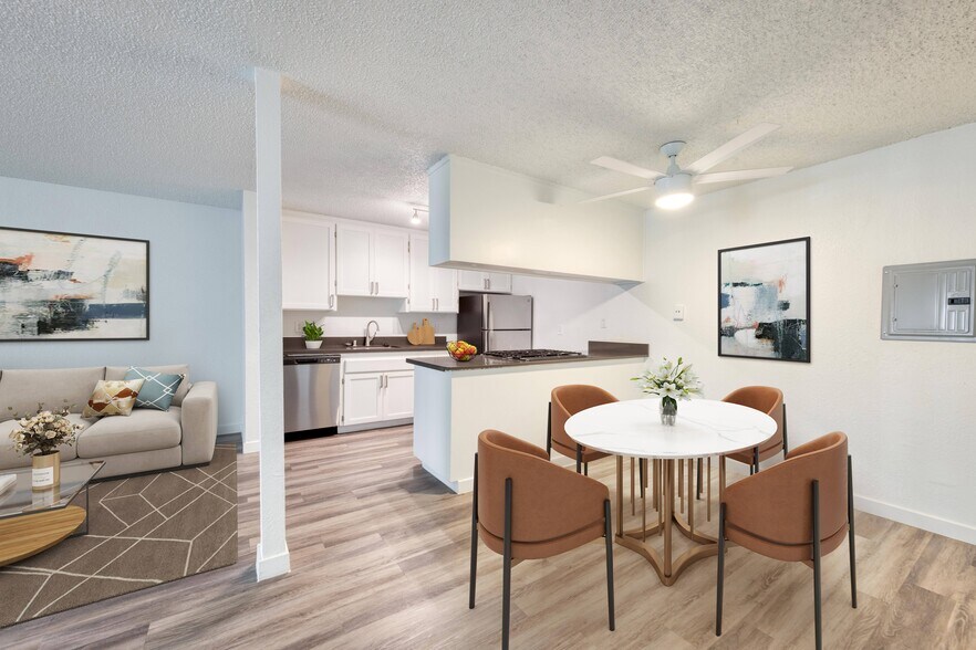 3220 Watt Ave, Sacramento, CA à vendre - Photo de l’immeuble – Image 3 sur 12