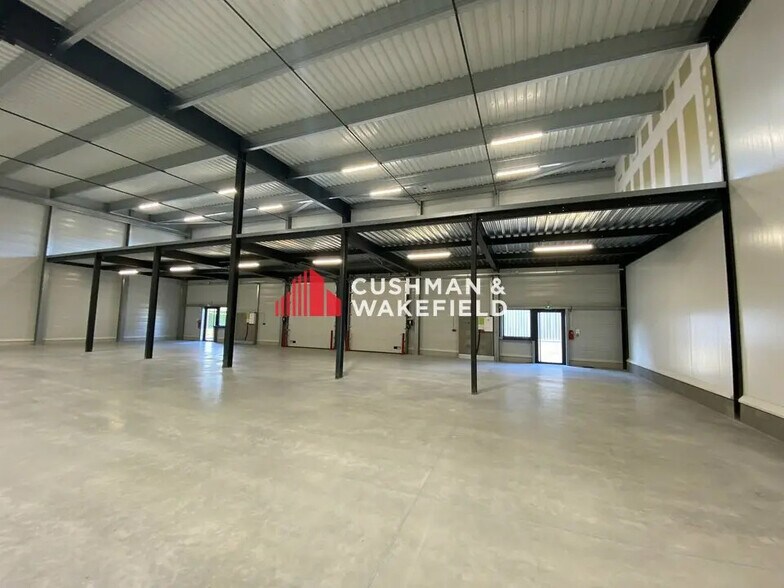 Local d’activités dans Bruguières à louer - Photo intérieure – Image 3 sur 7