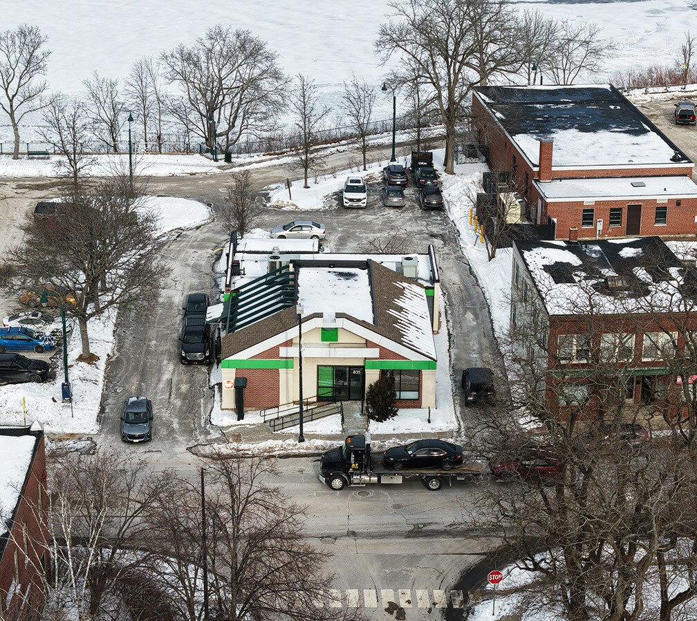 835 Main St, Westbrook, ME à vendre Photo principale– Image 1 sur 6