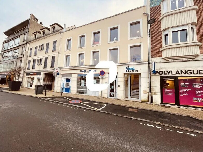 Bureau dans Melun à louer - Photo de l’immeuble – Image 1 sur 6