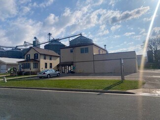 Plus de détails pour 424 1st Ave SE, Stewartville, MN - Bureau à vendre