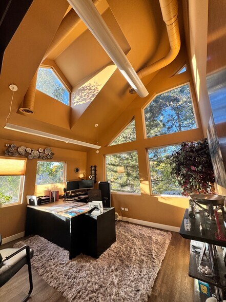 10354 W Chatfield Ave, Littleton, CO à louer - Photo de l’immeuble – Image 3 sur 10