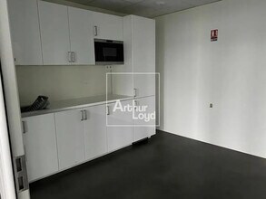 Bureau dans Lieusaint à louer Photo intérieure– Image 1 sur 4