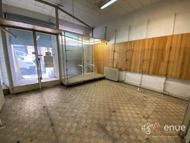 Local commercial dans Saint-Étienne à louer - Photo de l’immeuble – Image 1 sur 8