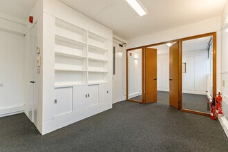 20-22 Worple Rd, Londres à louer Photo intérieure– Image 1 sur 5