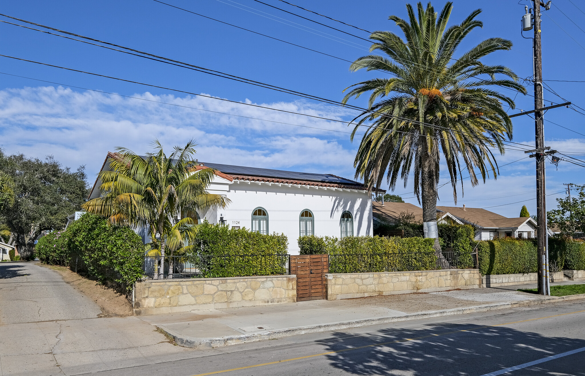 1124 Castillo St, Santa Barbara, CA à vendre Photo de l’immeuble– Image 1 sur 34