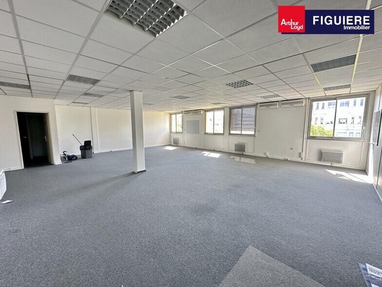 5 Rue Charles Duchesne, Aix-en-Provence à vendre - Photo intérieure – Image 2 sur 23
