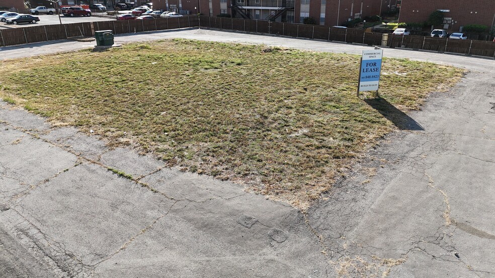 948 SW Grand Blvd, Oklahoma City, OK à louer - Photo de l’immeuble – Image 3 sur 7