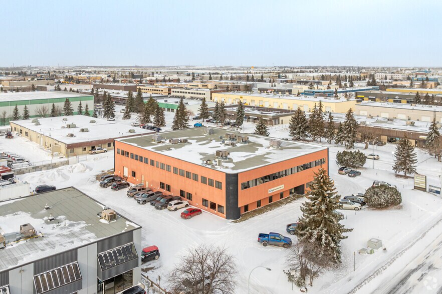 17205 106A Ave NW, Edmonton, AB à louer - Aérien – Image 2 sur 3