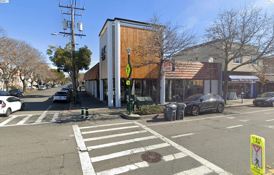 1526 Webster St, Alameda, CA à vendre - Photo de l’immeuble – Image 2 sur 23