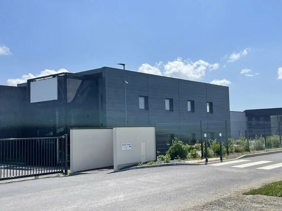 Bureau dans Verson à louer Photo de l’immeuble– Image 1 sur 3