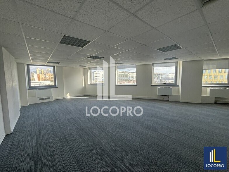 Bureau dans Nice à louer - Photo de l’immeuble – Image 1 sur 7