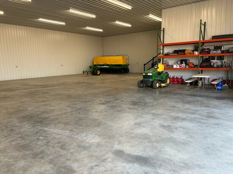 7754 S State Route 73, Wilmington, OH à vendre - Photo de l’immeuble – Image 2 sur 8