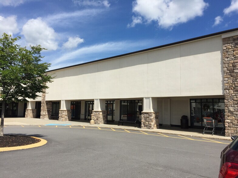 55-61 Crystal Ave, Derry, NH à louer - Photo de l’immeuble – Image 3 sur 6