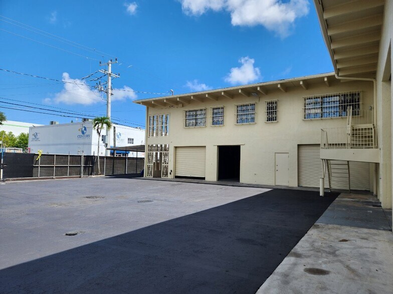 890 SW 69th Ave, Miami, FL à louer - Photo de l’immeuble – Image 2 sur 11