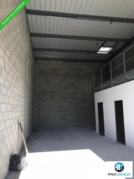 Local d’activités dans Margny-lès-Compiègne à louer - Photo intérieure – Image 2 sur 3