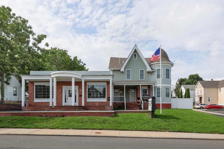 215 Washington Rd, Sayreville, NJ à louer - Photo de l’immeuble – Image 2 sur 42