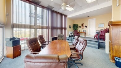 4818 E IH-10, San Antonio, TX à louer Photo intérieure– Image 2 sur 5