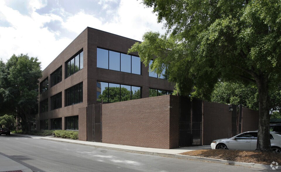 8775 Baypine Rd, Jacksonville, FL à vendre - Photo de l’immeuble – Image 3 sur 9