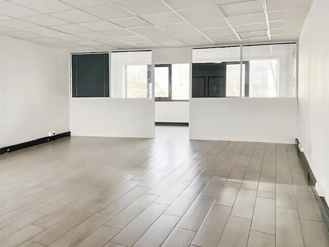 Plus de détails pour Avenue Du Général Leclerc, Boulogne-Billancourt - Bureau à louer
