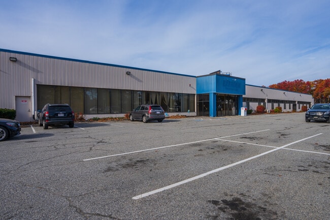 Plus de détails pour 126 Merrimack St, Methuen, MA - Bureau/Local commercial, Local d'activités à louer