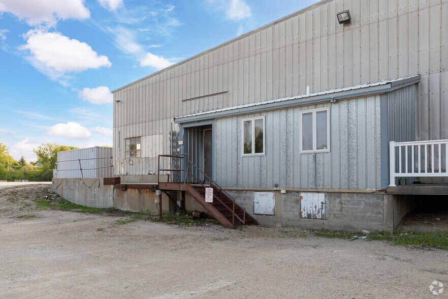 625 Menomonee St, Theresa, WI à louer - Photo de l’immeuble – Image 2 sur 35