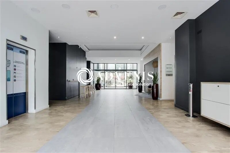 Bureau dans Noisy-le-Grand à louer - Photo de l’immeuble – Image 3 sur 12