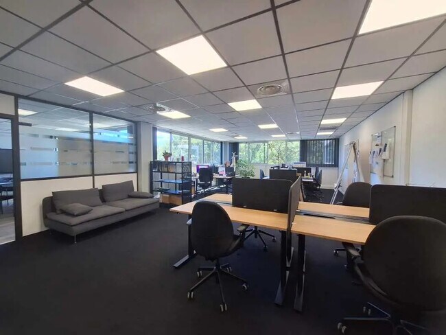 Plus de détails pour Bureau à louer