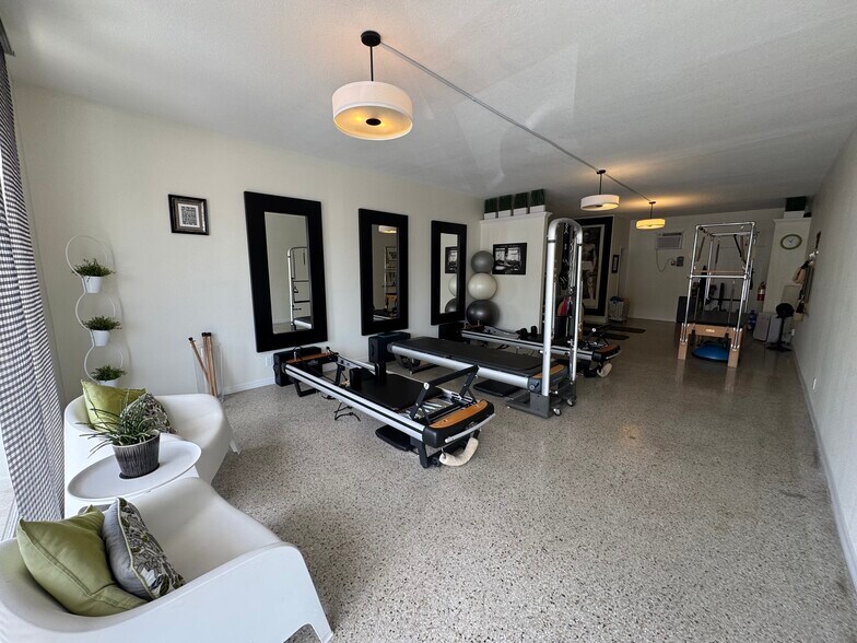 4301 El Prado Blvd, Tampa, FL à louer - Photo de l’immeuble – Image 3 sur 6