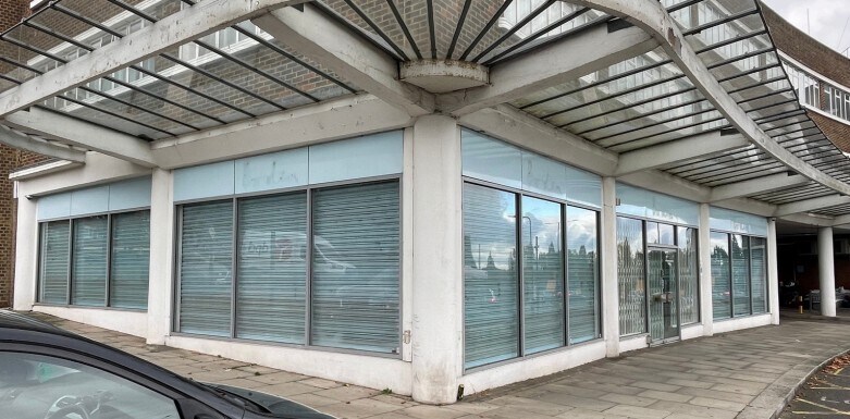 16-18 Hanger Green, Londres à louer Photo principale– Image 1 sur 2