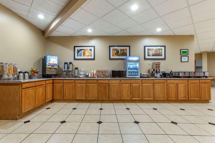 2000 N Main St, Roswell, NM à vendre - Photo de l’immeuble – Image 3 sur 9