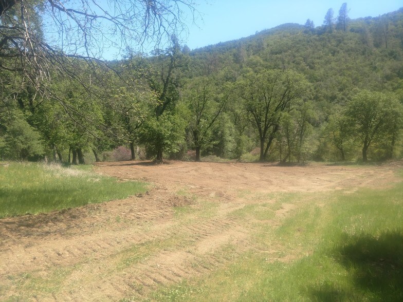 Highway 36, Platina, CA à vendre - Photo de l’immeuble – Image 3 sur 13
