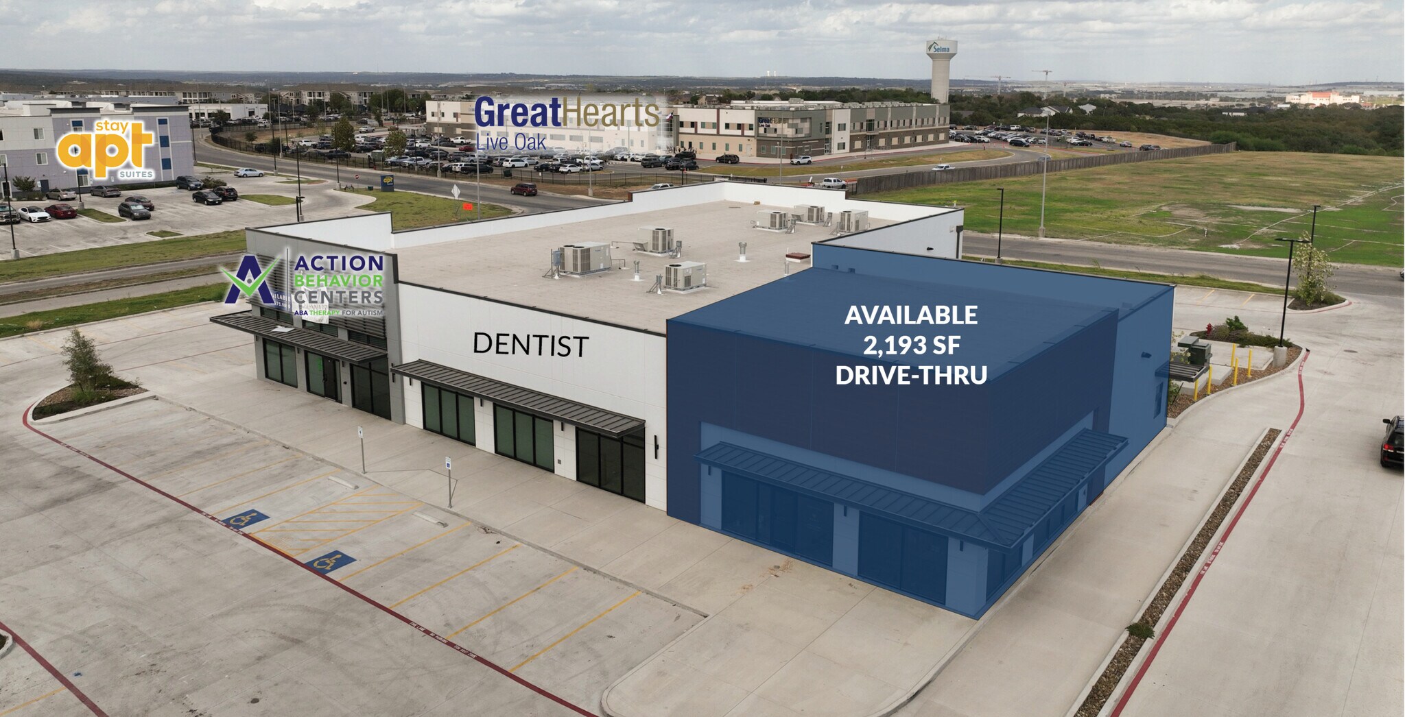 7689 N Loop 1604, Live Oak, TX à louer Photo principale– Image 1 sur 7