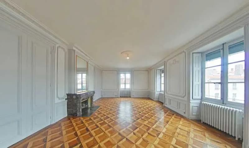 Bureau dans Lyon à louer - Photo de l’immeuble – Image 1 sur 10