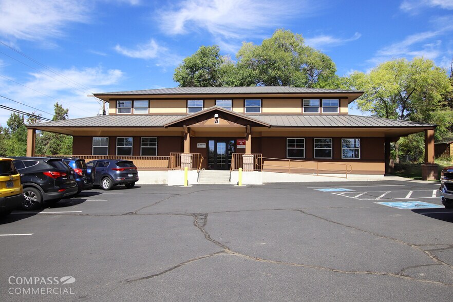 62968 O B Riley Rd, Bend, OR à louer - Photo principale – Image 1 sur 4