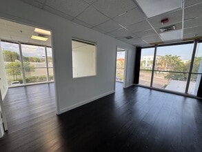 1600 S Federal Hwy, Pompano Beach, FL à louer Photo intérieure– Image 2 sur 9