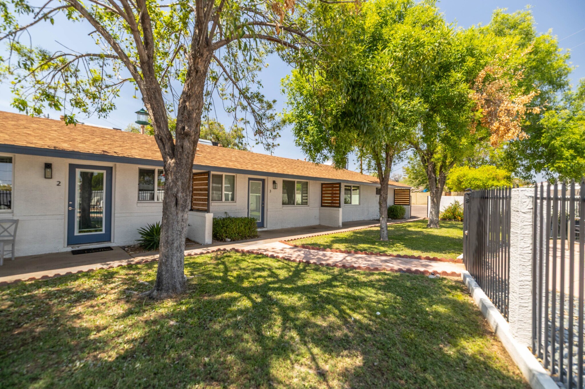 7625 N 12th St, Phoenix, AZ à vendre Photo de l’immeuble– Image 1 sur 11