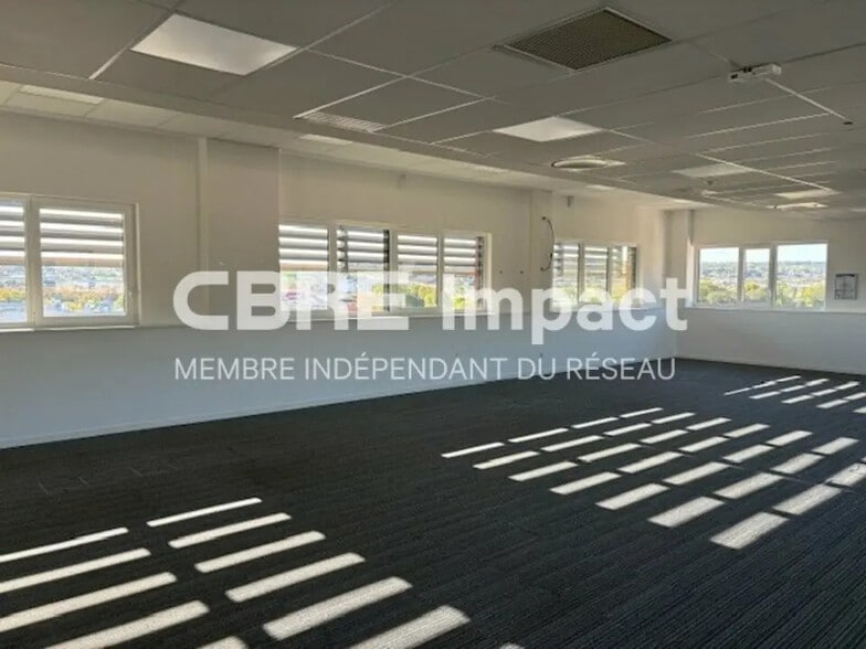 Bureau dans Dijon à vendre - Photo de l’immeuble – Image 2 sur 12