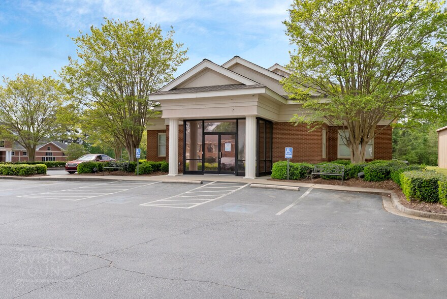 100 Jimmy Love Ln, Columbia, SC à vendre - Photo de l’immeuble – Image 2 sur 10
