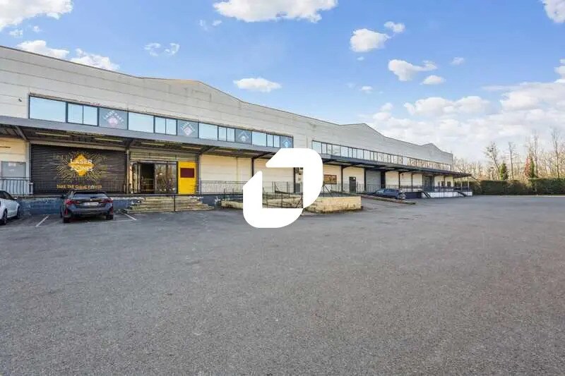 2 Avenue Du Bois De L'Epine, Évry-Courcouronnes à louer Photo de l’immeuble– Image 1 sur 15