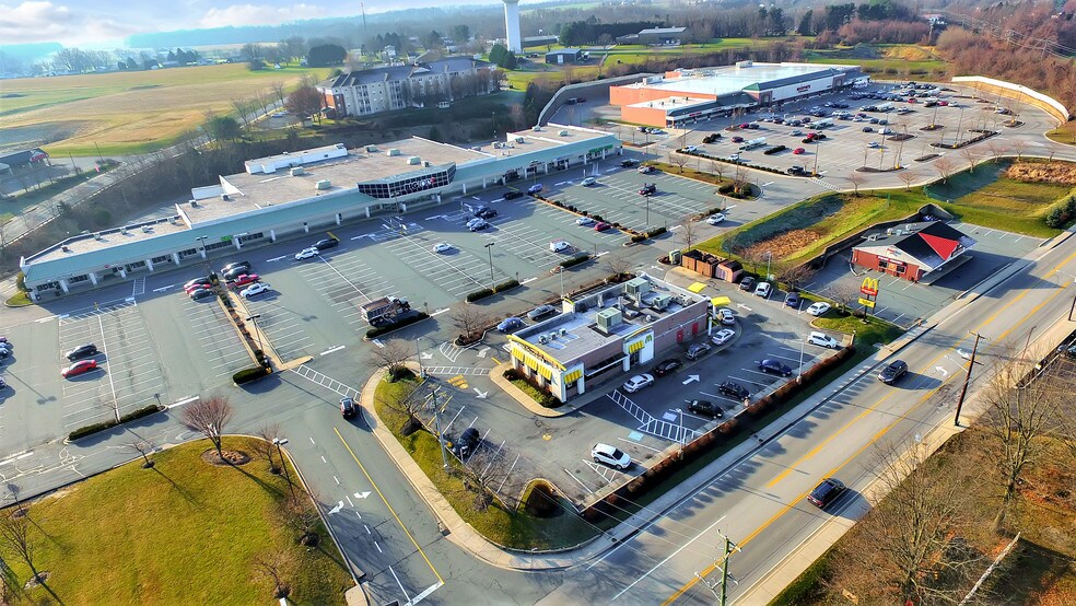 42-60 E Main St, Rising Sun, MD à louer - Photo de l’immeuble – Image 2 sur 3