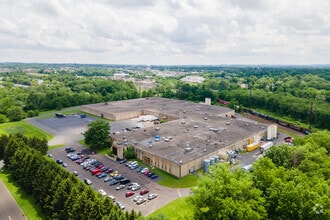 1100 Schwab Rd, Hatfield, PA - VUE AÉRIENNE vue de carte - Image1