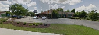 Plus de détails pour 4437 E State St, Rockford, IL - Local commercial à louer