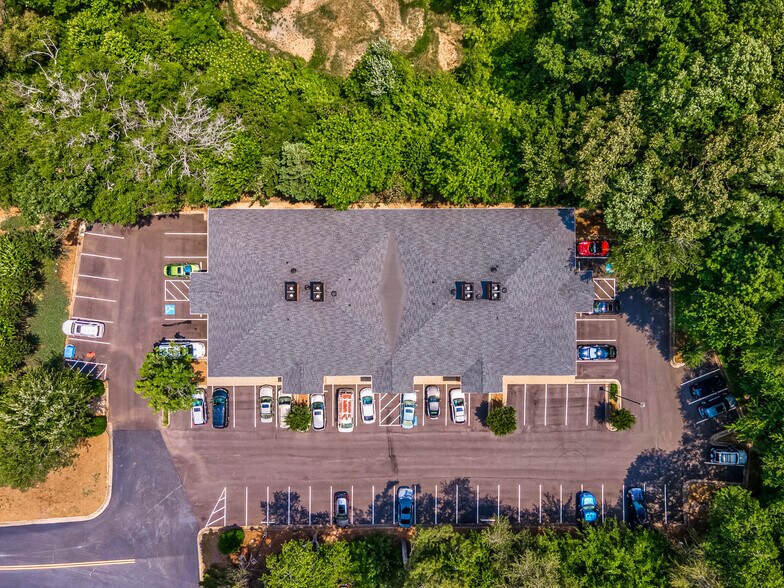 425 E Crossville Rd, Roswell, GA à vendre - Photo de l’immeuble – Image 3 sur 46