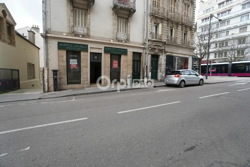 Bureau dans Dijon à vendre - Photo de l’immeuble – Image 2 sur 7