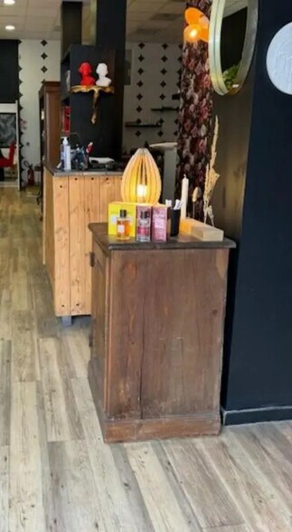 Local commercial dans Villefranche-sur-Saône à louer - Photo de l’immeuble – Image 3 sur 5